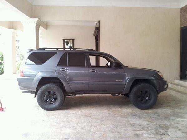 only Rear FJ TT springs + shocks + 3inch lift at the back. Front FJ Springs will go on tomorrow, but right now she has 3 inch lift front on the tokico