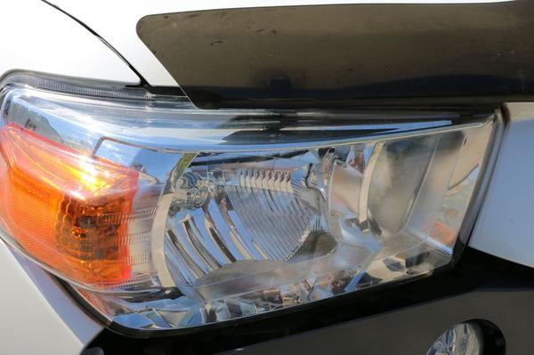 Other headlight.