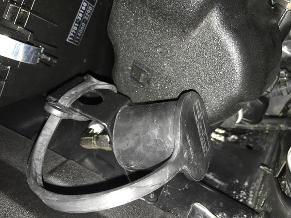 Parker Hannifin Dust Protection Cap H8-66M used to protect the ARB quick connect hose coupler.