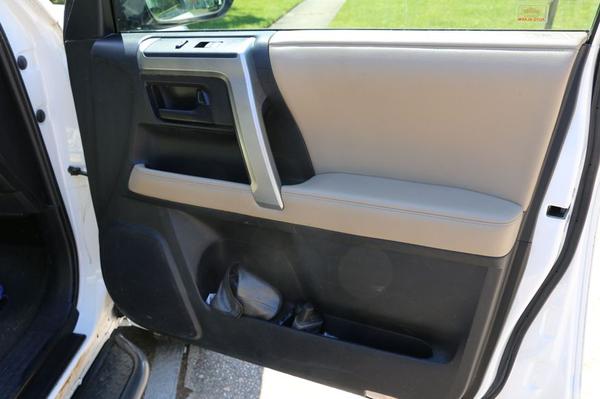 Passenger interior door.  Driver in same condition, excellent condition.