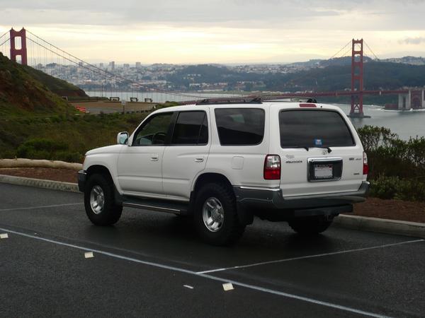 PHEONA 4 RUNNER 009
