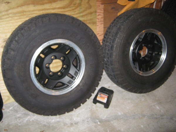 Plasti-dipped the wheels.