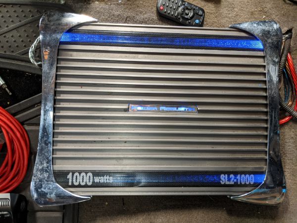 Power Acoustik SL2-1000 under the driver's seat. Front speakers are JBL GX602, rear are (I think) Boss Audio CH5530. Sub in the back is a JBL GT-bassp