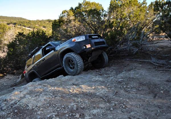 pretty steep climb for the 5th gen. Good 4 ft ledge there.