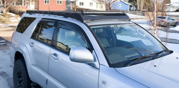 Prinsu Roof Rack and light bar