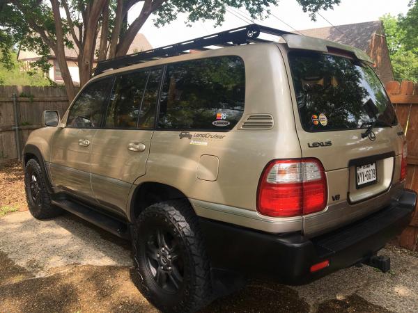 Rear view w Prinsu rack and painted bumper