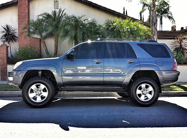 Right after installing the Toytec lift and 275/70 BFGs