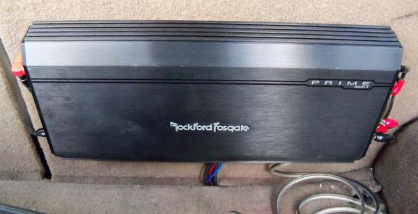 Rockford Fosgate 500 watt amp