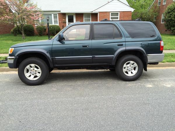 Running boards pulled off. Runner sitting pretty dead level.