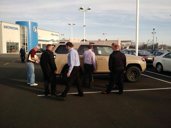 Sandy And The Salesmen, 30 sec on the lot...