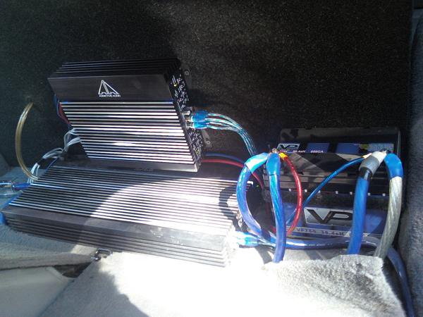 shitty camera phone pic. both amps/power cell/0 gauge wiring