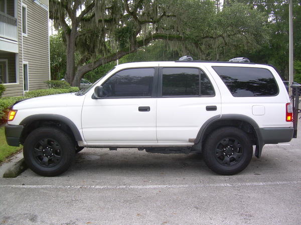 Side profile.  Removing the running boards added SO much height!