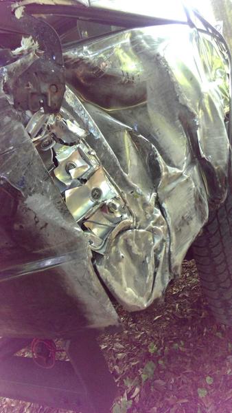 Side that took down the telephone pole.