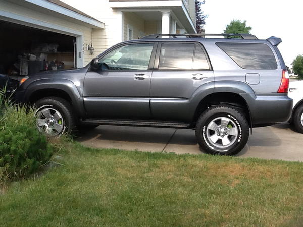 Side view after FJ Cruiser springs, rear spring spacer, Bilstein 5100 swap.  2-degree front rake.