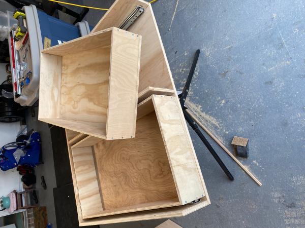simple drawers with 1/2 inch baltic all around. No fancy joints here.