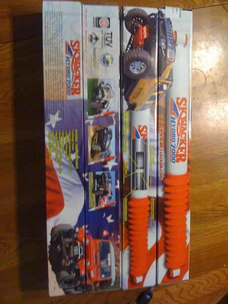 Skyjacker 7000 Front Shocks 
Skyjacker 8000 Rear Shocks
