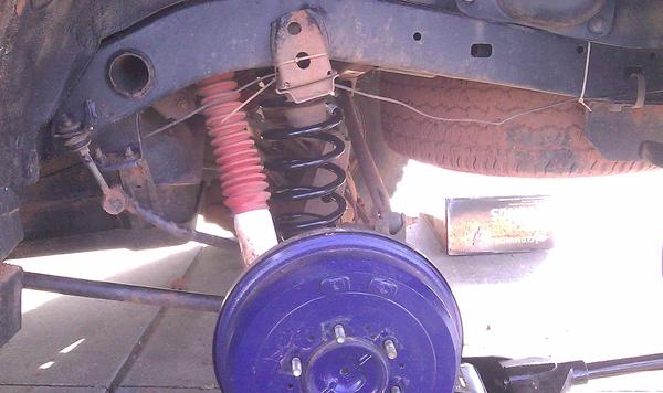 skyjacker nitro 8000 shock, OME 891 coil, 3.5" skyjacker block on top of coil