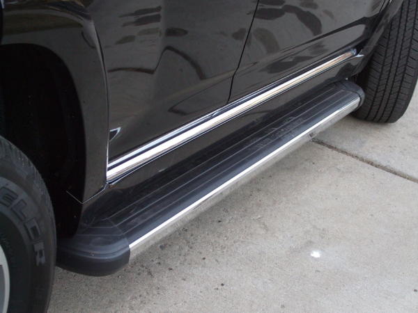 Smooth looking running boards