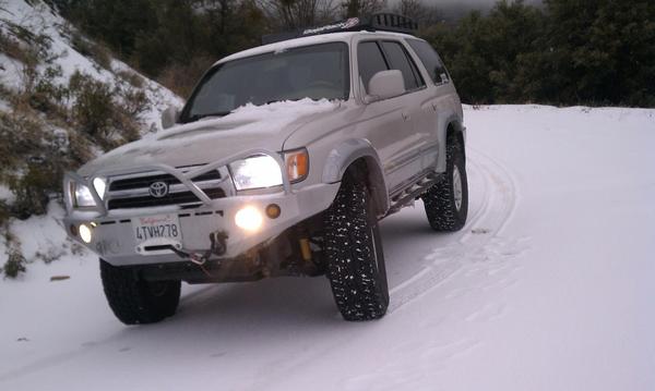 snow wheelin 1 10 2013