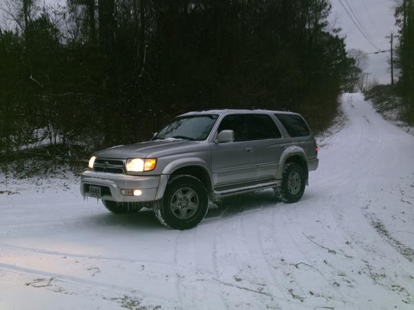 Snowing in Alabama????