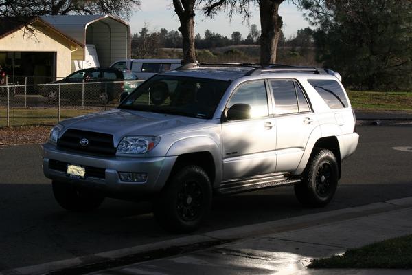 Some updated pictures with the lift & tires
