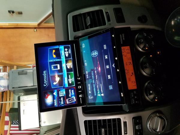 Soundstream double 7" screen radio