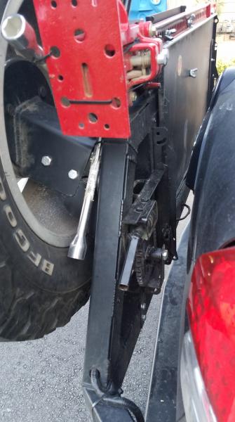 Spare tire winch, drill operated