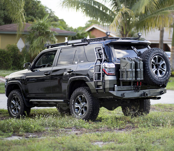 Sporting the new Southern Style Speed Prototype Rear End for 5th Gen 4Runners. 

1.) yes it has room for independent frame flexing so the bumper and t