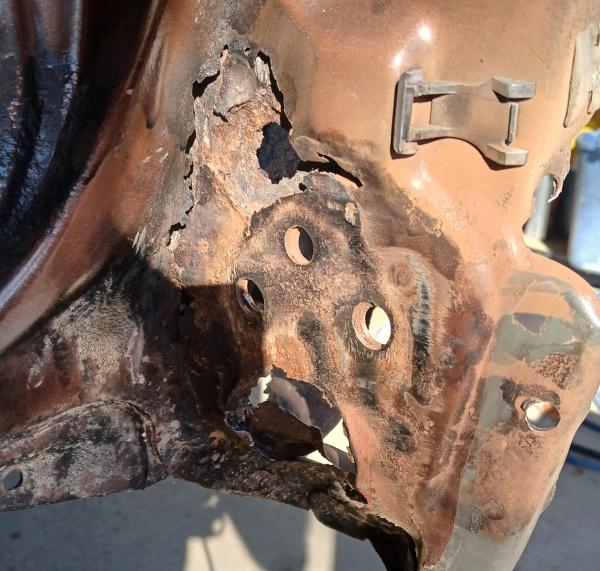 Tailgate pivot mount before.