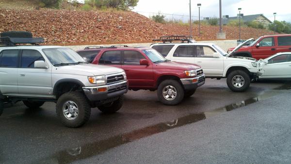 the day before my lift, 8sm came to take a look at Clownmeats turbo setup