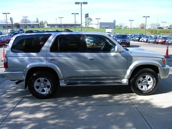 The day I bought her. Original owner traded it in on a new 4runner at the same dealership he bought the '01.