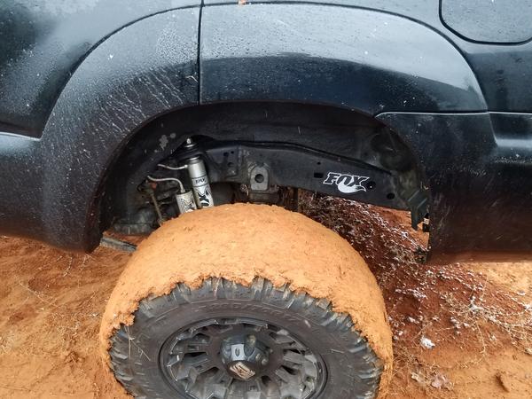 The rear with fj lift coils and the fox resi's