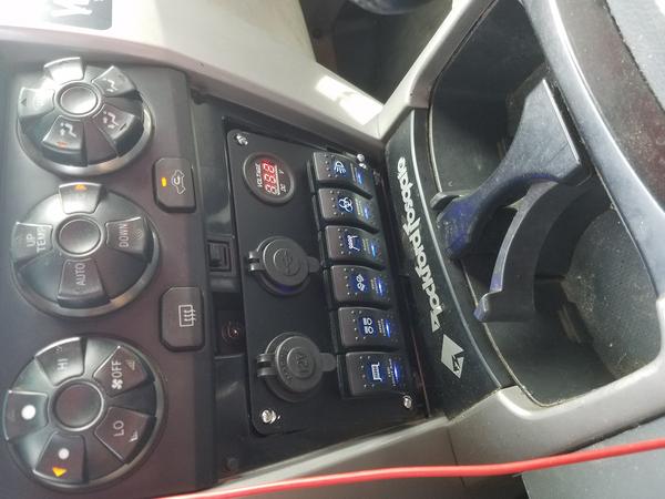 The switch panel for all light bars