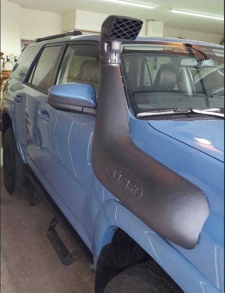 This customer took a breather and shared his valuable time sending us a picture of his new snorkel.  We sincerely appreciate such!  Keem 'em coming fr