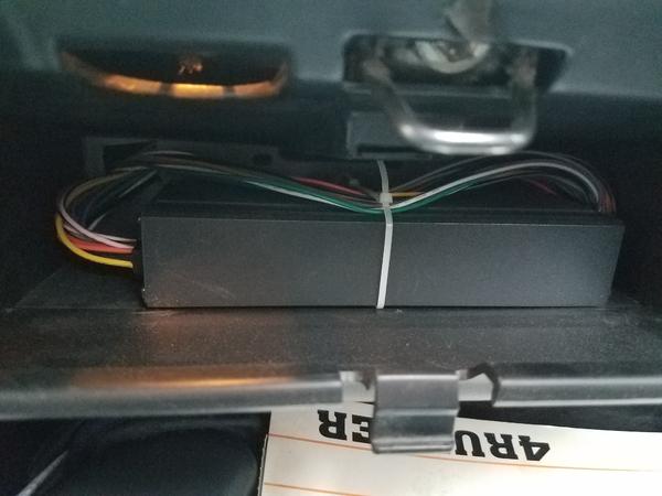 This is the alpine amp in the inner glove box. The cabin filter is still accessible.