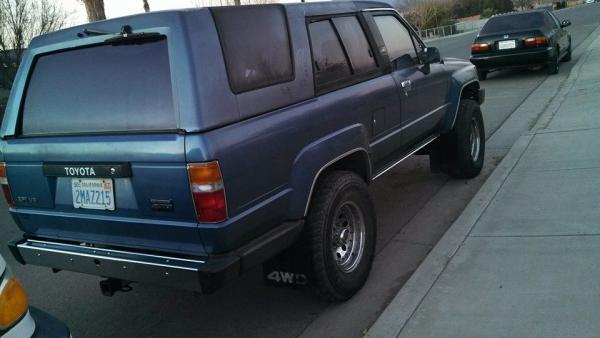 This is the first photo I took, I got the Truck from my uncle as a Graduation gift back in 2014. This was my first car.