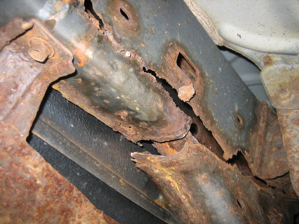 THIS is why you need to wash your frame if you live somewhere where they use road salt.