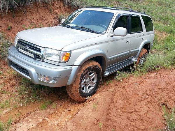This little hill is just behind a developing neighborhood near my house. Fresh tires had to be tested, though...