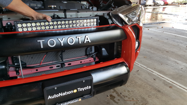 Top light bar fitting 22"