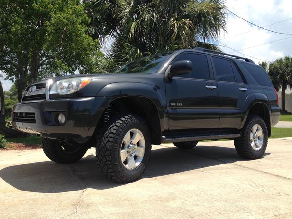 Toytec BOSS lift with Goodyear Dura-Track 265/70/17s