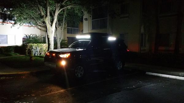 Trying our new 40" LED bar on our new baja rack and new 20" side LED bars