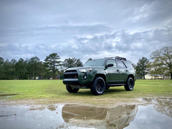 Upcoming mods: Sherpa Equipment Co. roof rack, Baja ladder, and Detours of Maine rear hitch swing-out spare tire carrier.