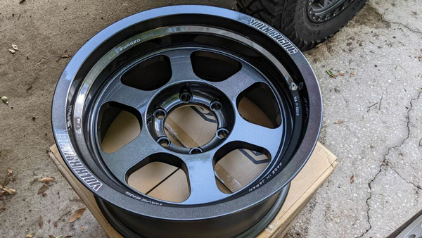 Volk TE37XT SUPER DIAMOND DARK GUNMETAL 04-09-22