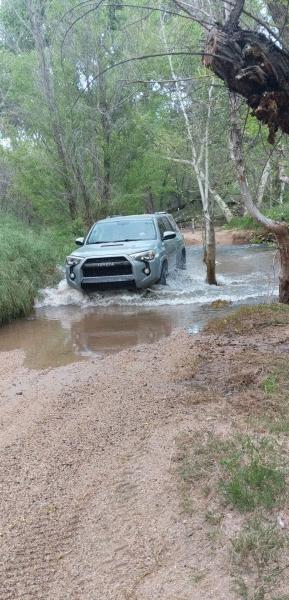 Watercrossing1