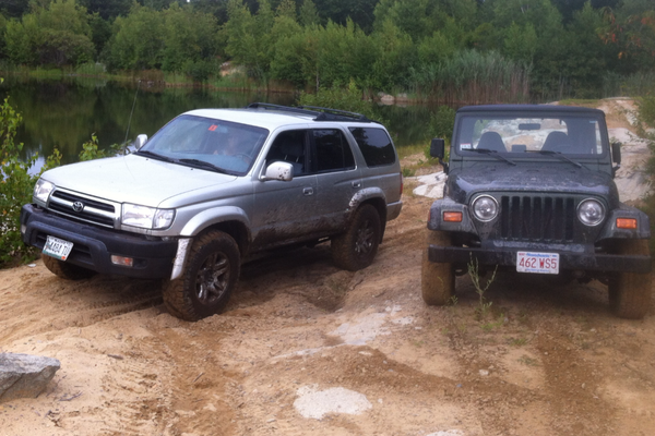 wheeling in MA with my buddys jeep