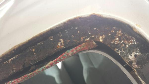 Windshield Rust