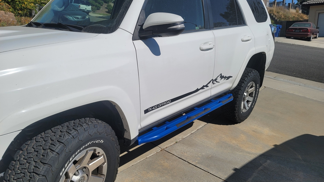 4runner_sliders_blue_drivers_side.jpg