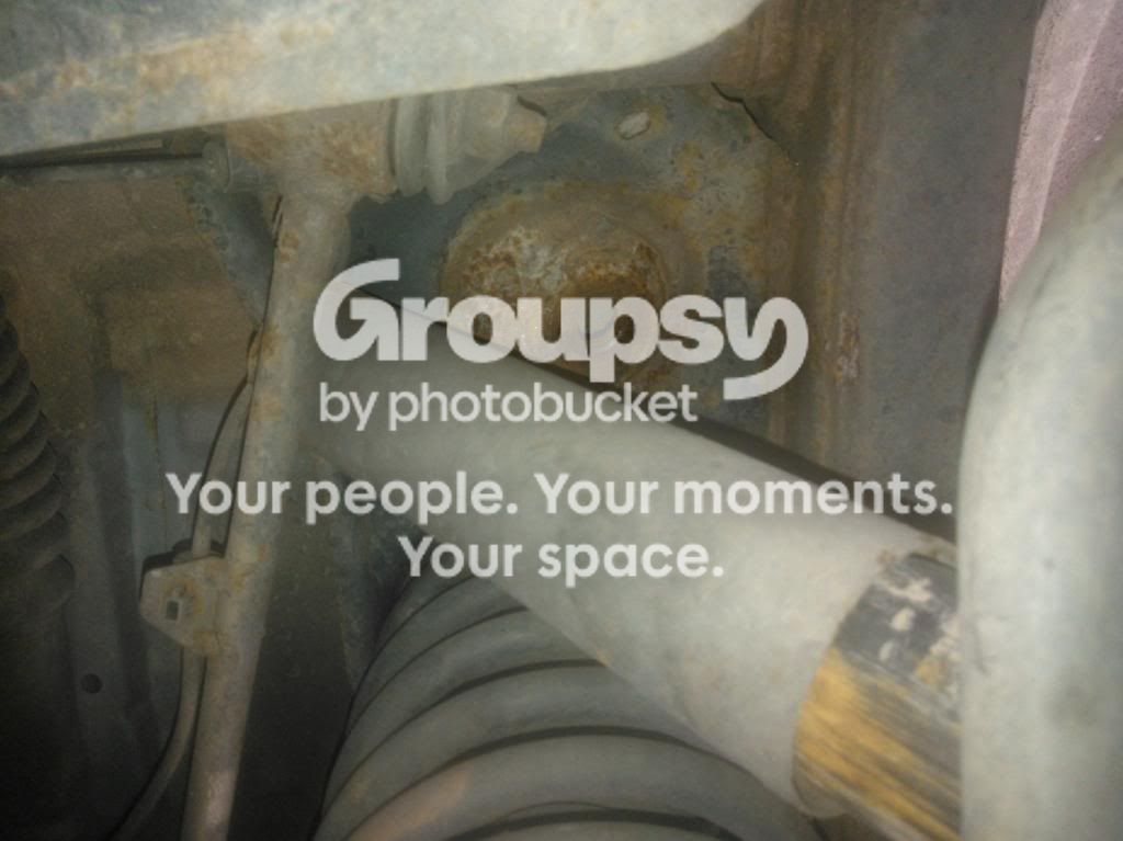 Brokenrearshock_zps48ce4d25.jpg~original