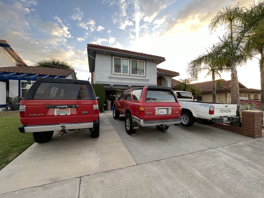 52399211993_33c87310e8_b.jpg