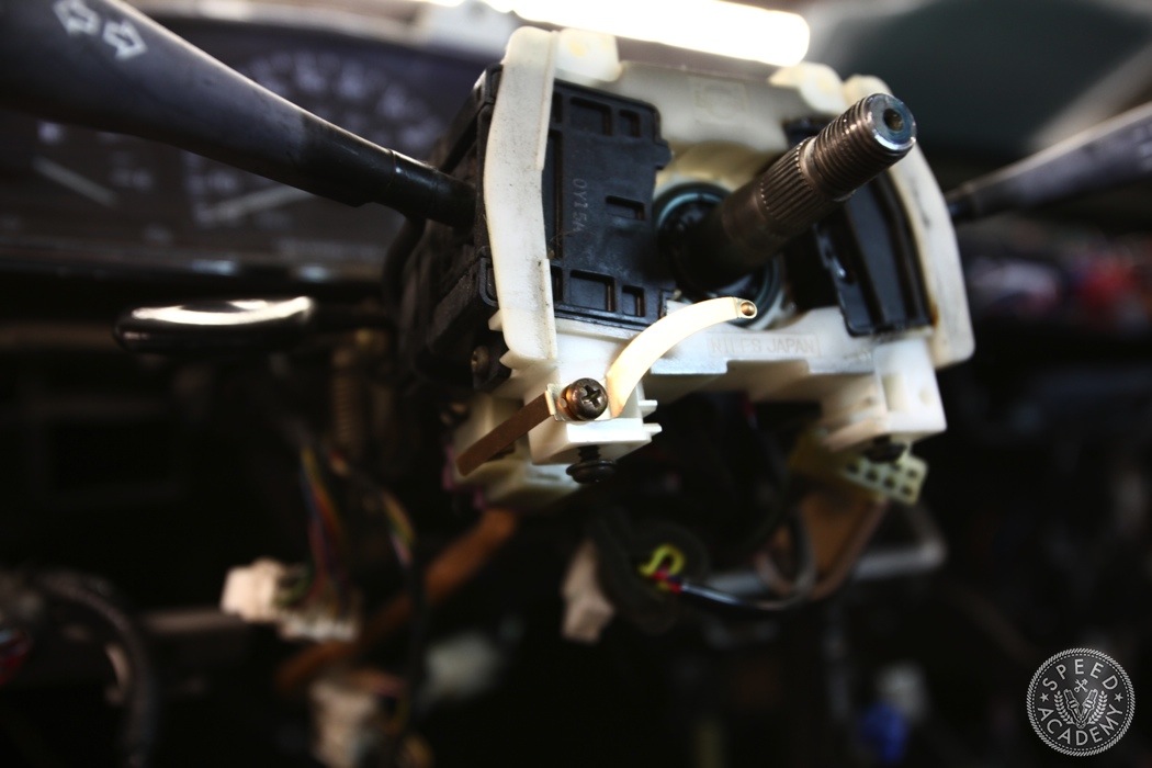 aftermarket-steering-wheel-install-evo-042.jpg